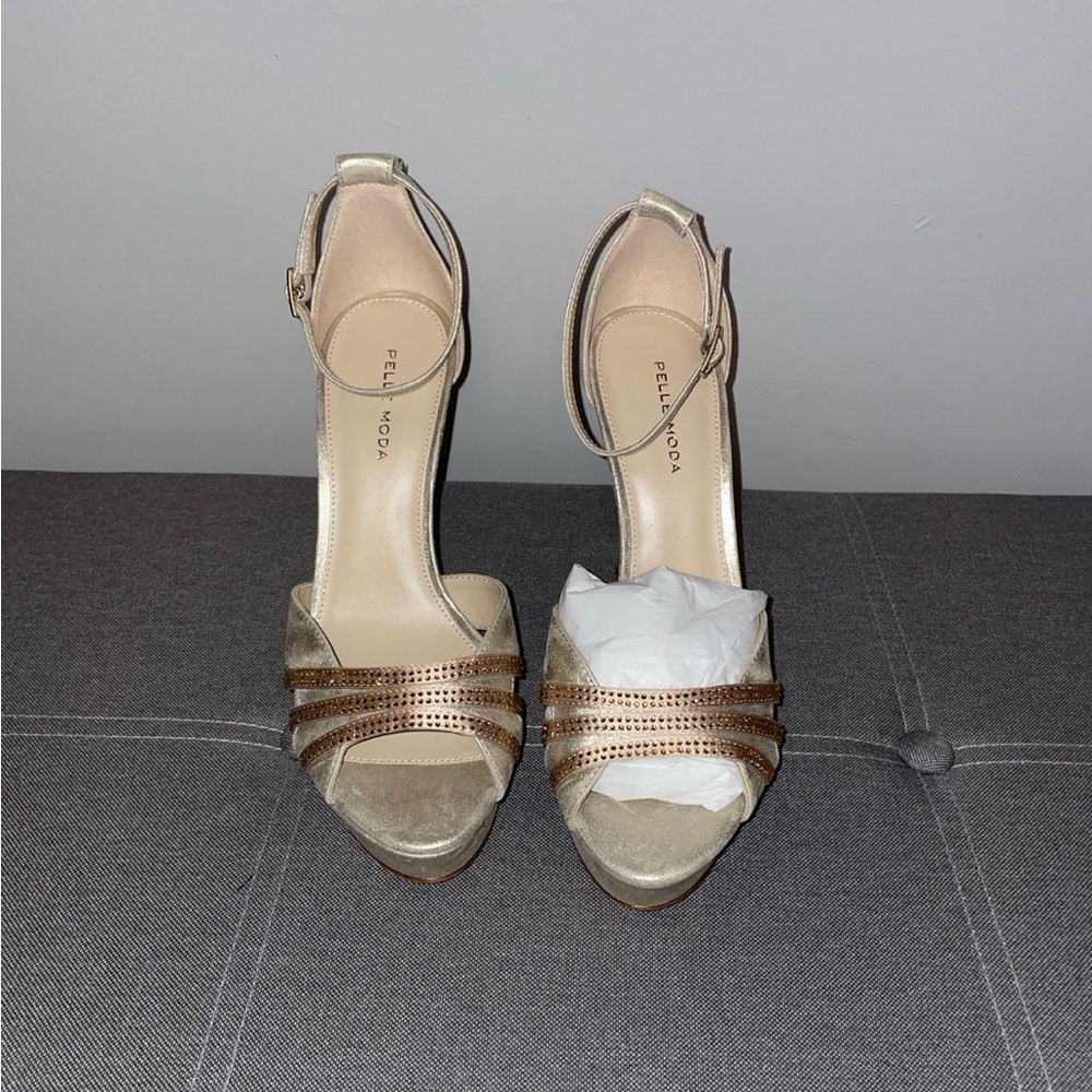 Pelle Moda Gold Strappy Women's Heels